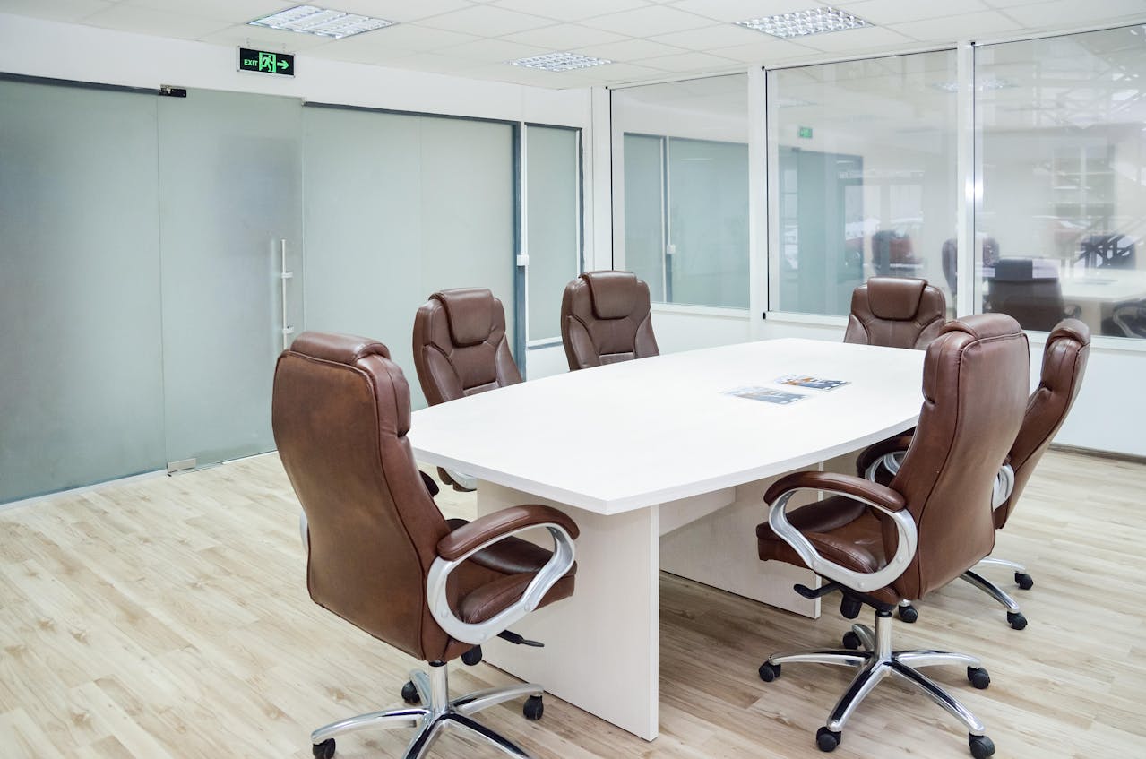 Usinebureau.com référence sur un seul et même site divers fabricants de mobilier de bureau !